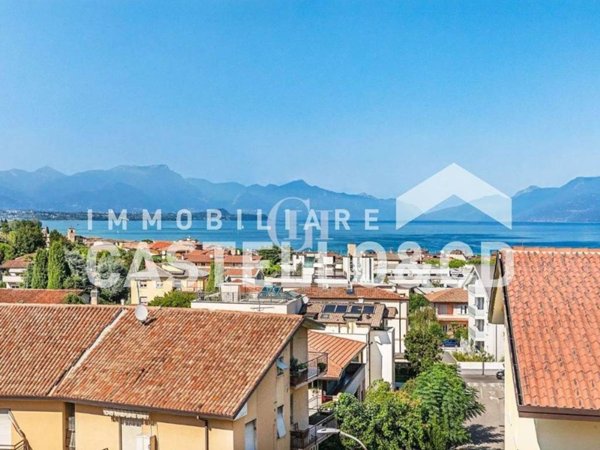 appartamento in vendita a Desenzano del Garda