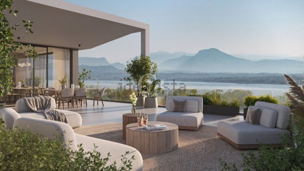 appartamento in vendita a Desenzano del Garda