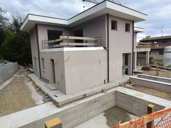 appartamento in vendita a Desenzano del Garda