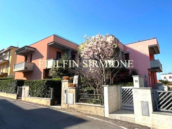 casa indipendente in vendita a Desenzano del Garda