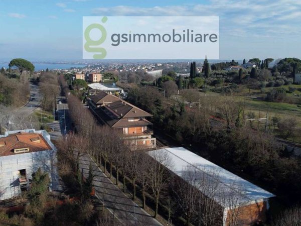 appartamento in vendita a Desenzano del Garda