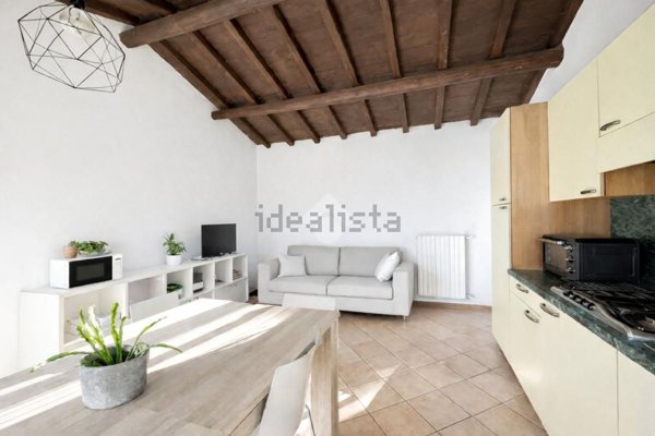 appartamento in vendita a Desenzano del Garda in zona Rivoltella