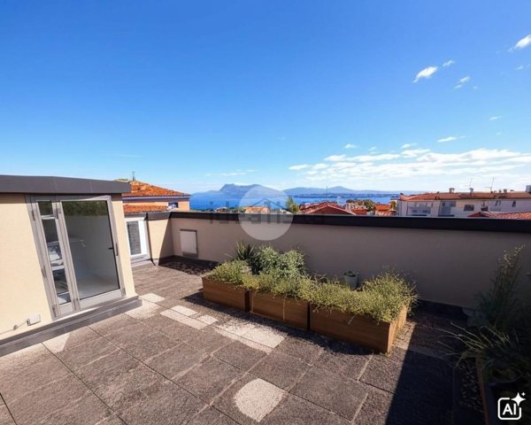 appartamento in vendita a Desenzano del Garda