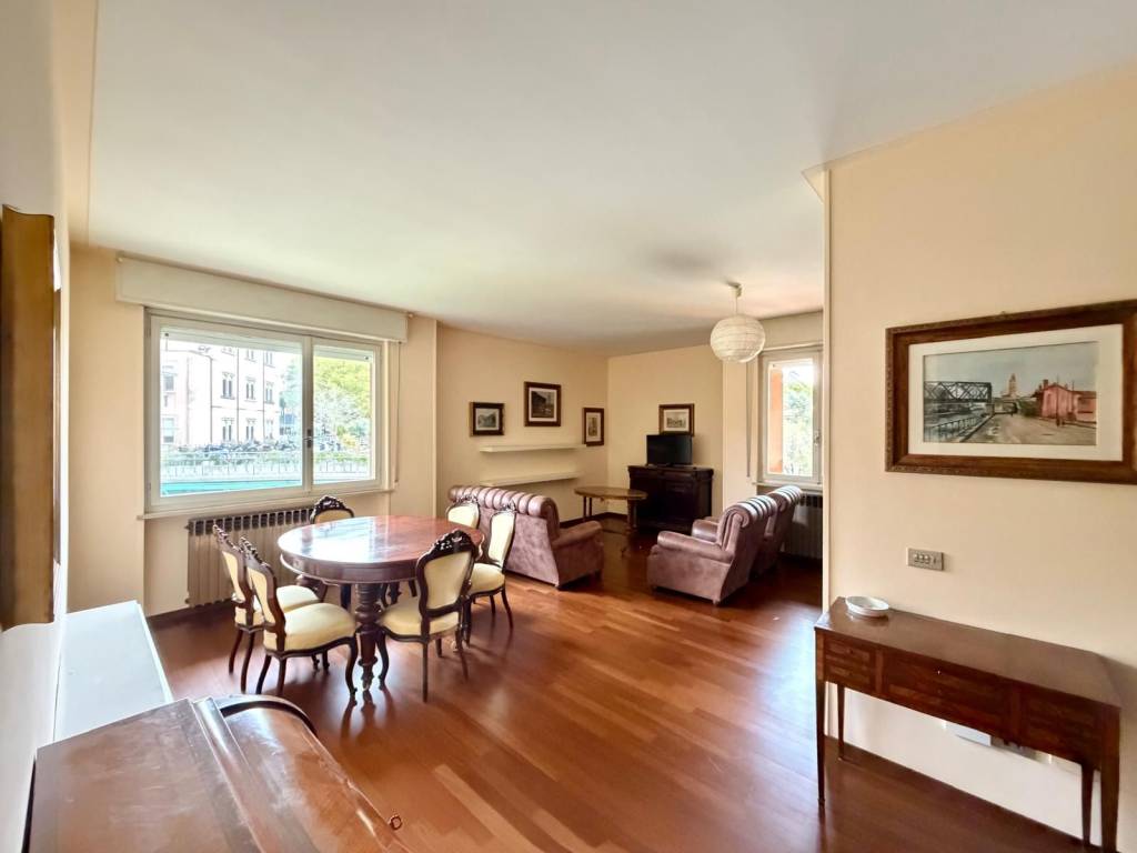 appartamento in vendita a Desenzano del Garda