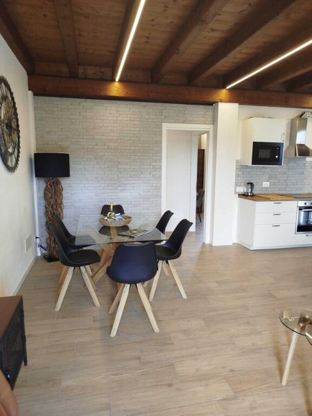 appartamento in vendita a Desenzano del Garda in zona Vaccarolo