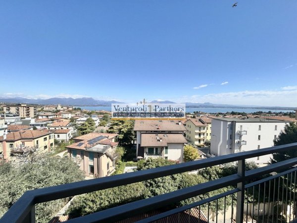 appartamento in vendita a Desenzano del Garda