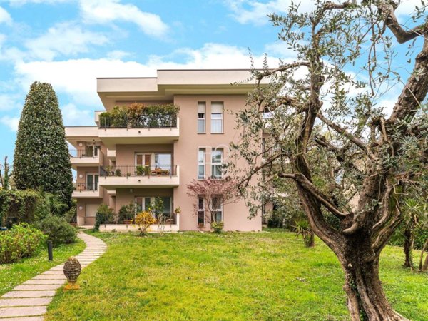 appartamento in vendita a Desenzano del Garda