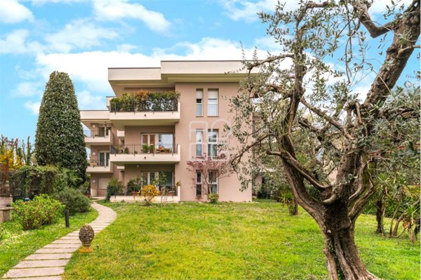 appartamento in vendita a Desenzano del Garda