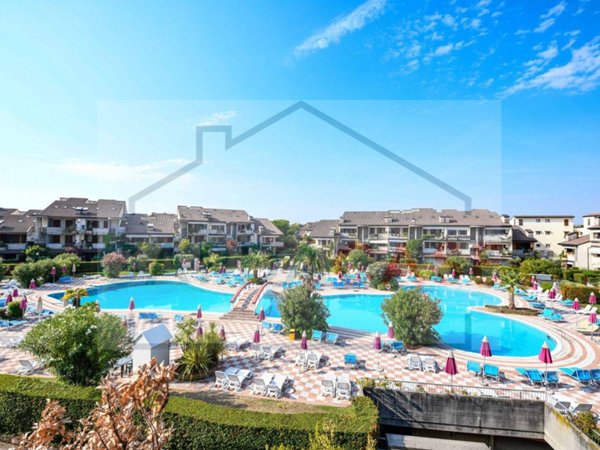 appartamento in vendita a Desenzano del Garda in zona Rivoltella