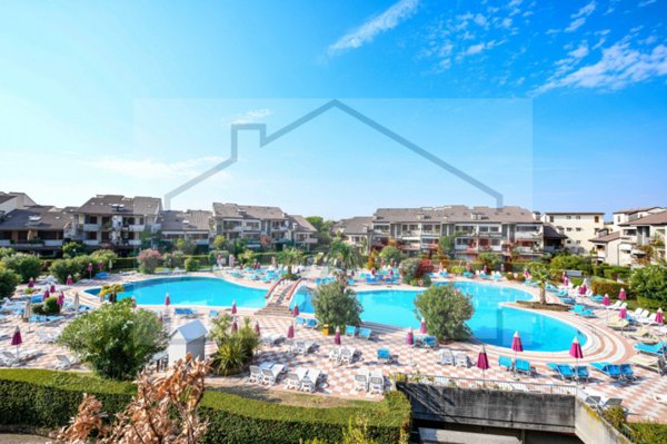 appartamento in vendita a Desenzano del Garda in zona Rivoltella