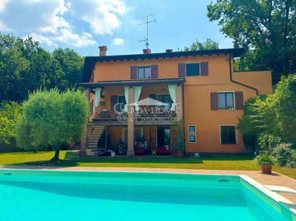 casa indipendente in vendita a Desenzano del Garda