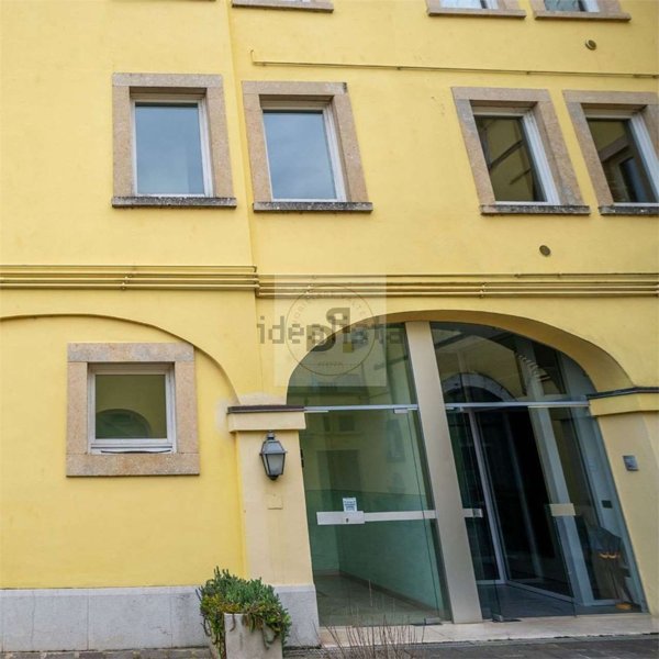 appartamento in vendita a Desenzano del Garda