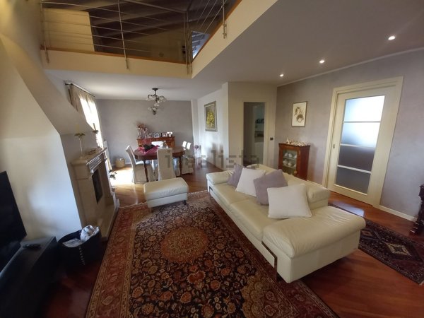 appartamento in vendita a Desenzano del Garda