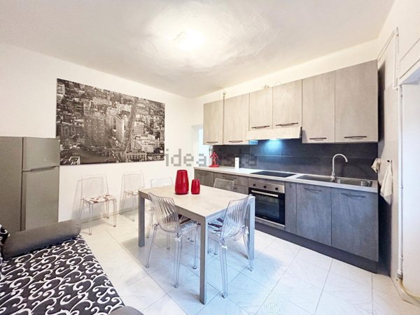 appartamento in vendita a Desenzano del Garda in zona Rivoltella