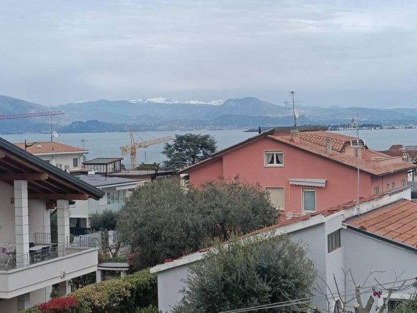 appartamento in vendita a Desenzano del Garda