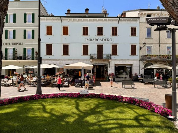 negozio in vendita a Desenzano del Garda