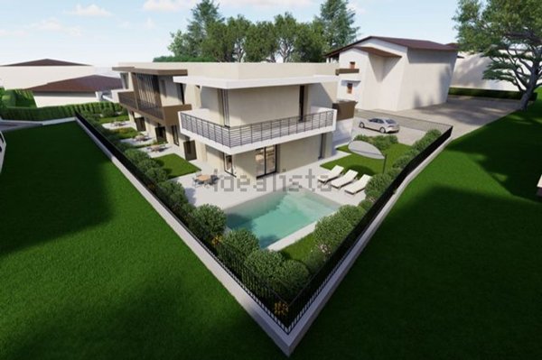 casa indipendente in vendita a Desenzano del Garda in zona Rivoltella