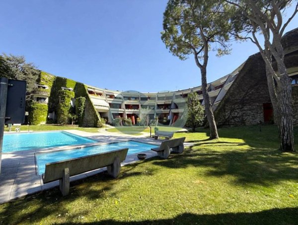 appartamento in vendita a Desenzano del Garda in zona Rivoltella