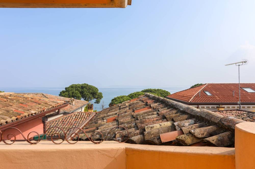 appartamento in vendita a Desenzano del Garda