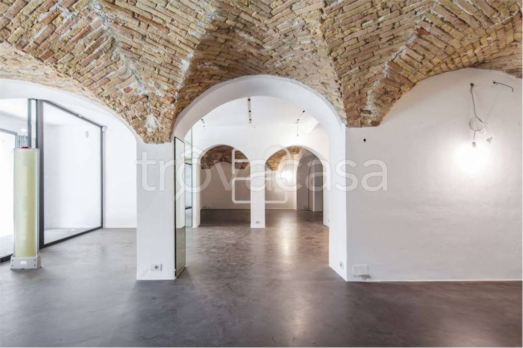 negozio in vendita a Desenzano del Garda