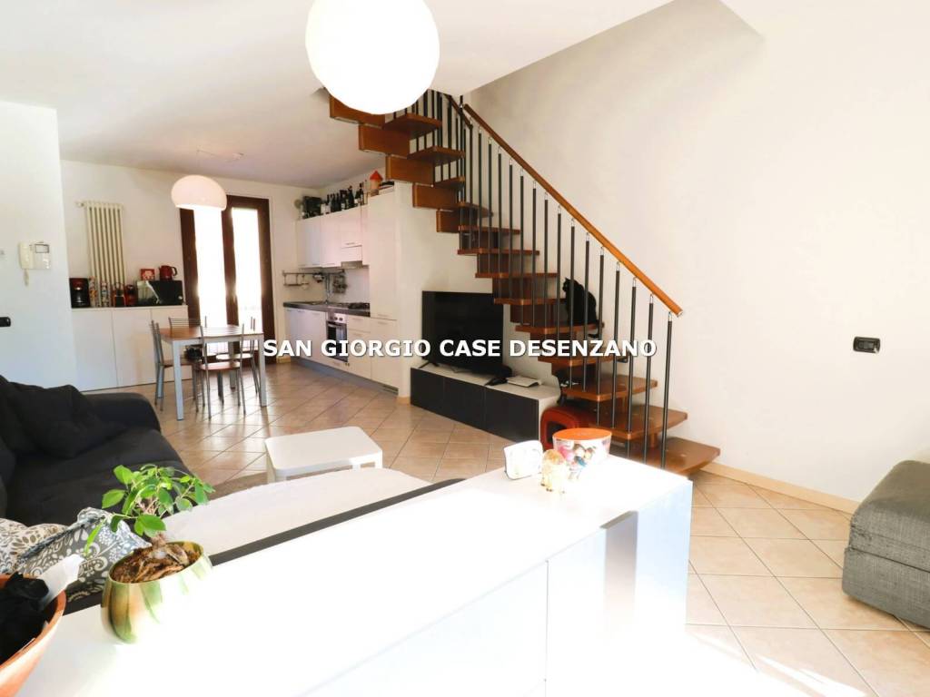 appartamento in vendita a Desenzano del Garda