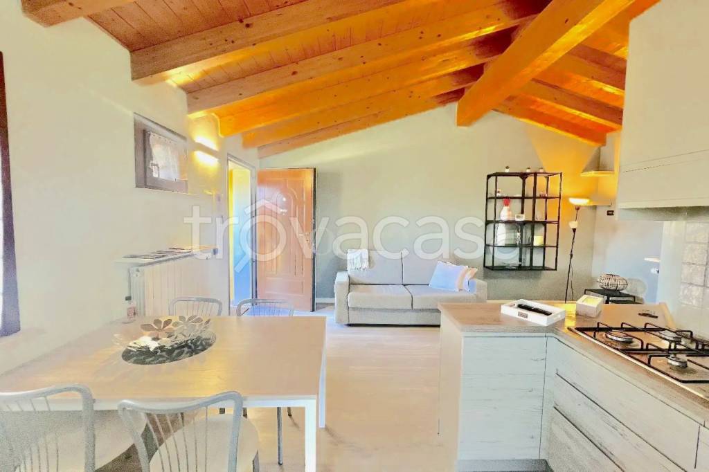 appartamento in vendita a Desenzano del Garda
