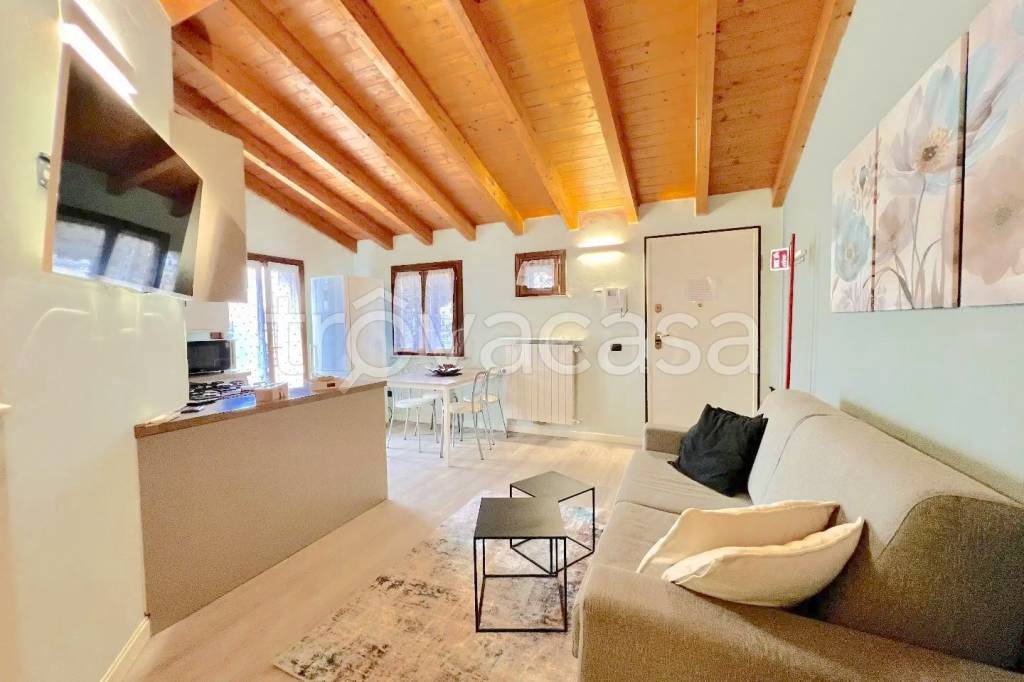 appartamento in vendita a Desenzano del Garda