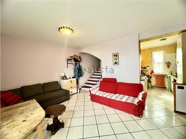 casa indipendente in vendita a Desenzano del Garda in zona Rivoltella