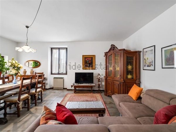 appartamento in vendita a Desenzano del Garda in zona Campeggio sul Vò
