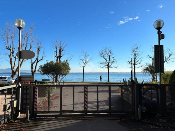 appartamento in vendita a Desenzano del Garda