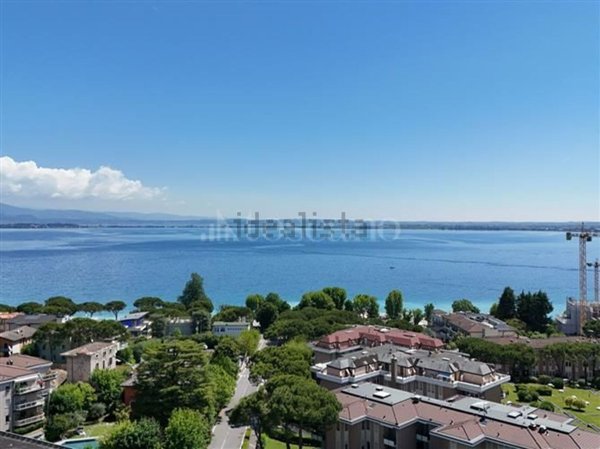 appartamento in vendita a Desenzano del Garda