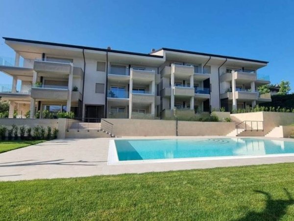 appartamento in vendita a Desenzano del Garda