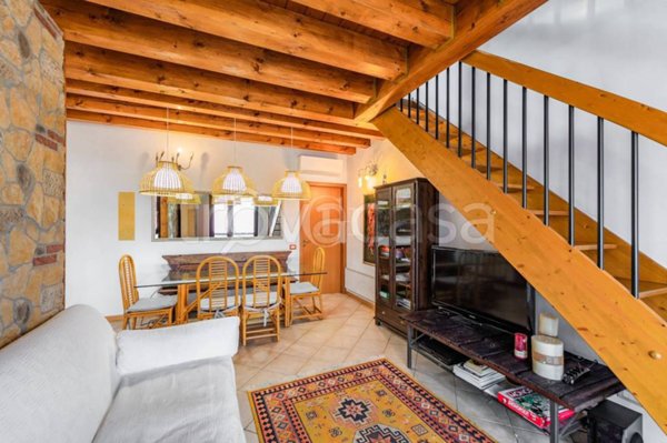 appartamento in vendita a Desenzano del Garda in zona Rivoltella