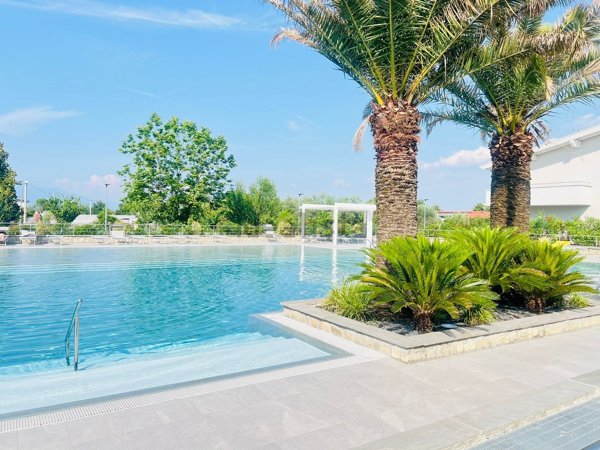 appartamento in vendita a Desenzano del Garda in zona Rivoltella