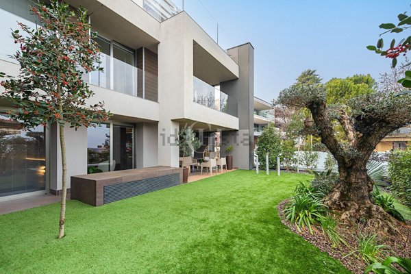 appartamento in vendita a Desenzano del Garda