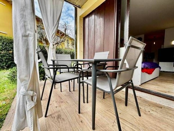 appartamento in vendita a Desenzano del Garda in zona Rivoltella