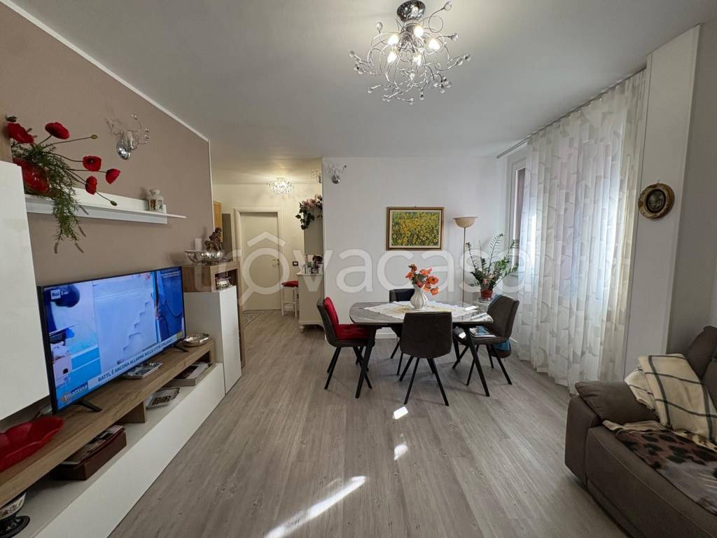 appartamento in vendita a Desenzano del Garda