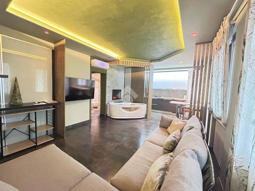 appartamento in vendita a Desenzano del Garda