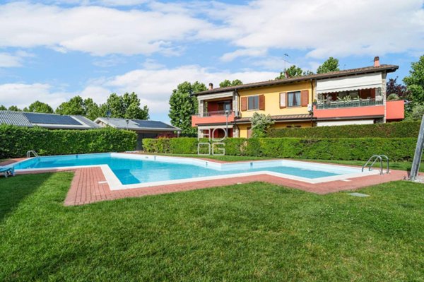 appartamento in vendita a Desenzano del Garda