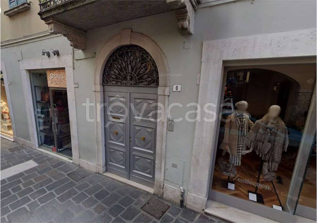 negozio in vendita a Desenzano del Garda