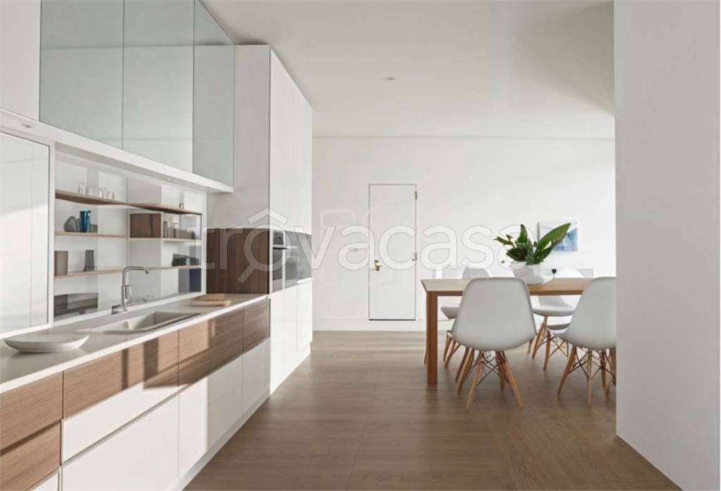 appartamento in vendita a Desenzano del Garda