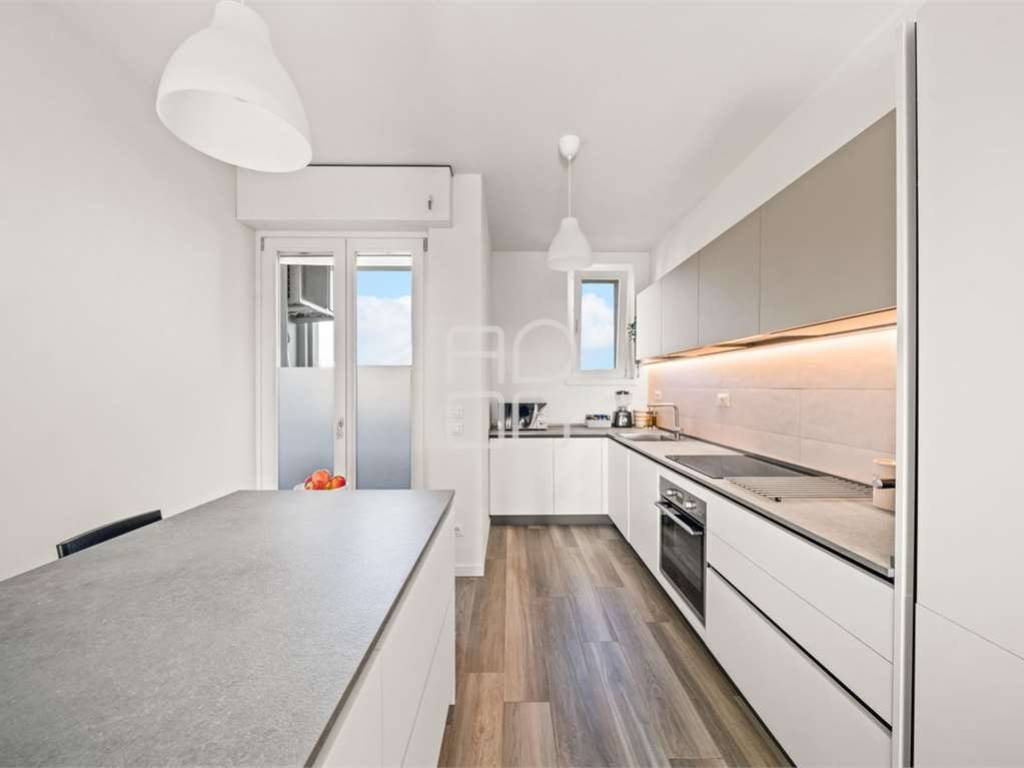 appartamento in vendita a Desenzano del Garda