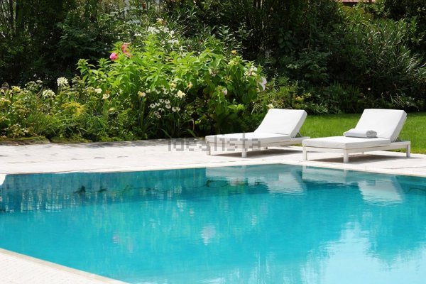 casa indipendente in vendita a Desenzano del Garda