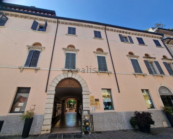 appartamento in vendita a Desenzano del Garda