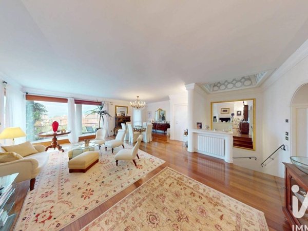 casa indipendente in vendita a Desenzano del Garda