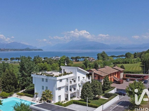 casa indipendente in vendita a Desenzano del Garda