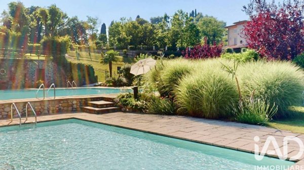 appartamento in vendita a Desenzano del Garda in zona Campeggio sul Vò