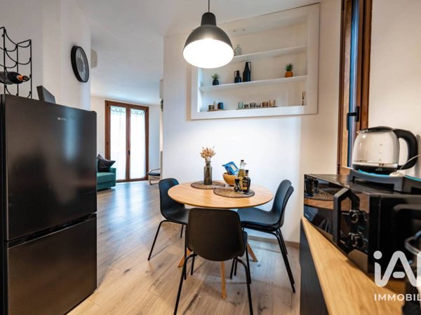 appartamento in vendita a Desenzano del Garda in zona Rivoltella