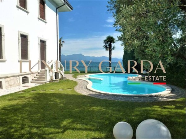 casa indipendente in vendita a Desenzano del Garda