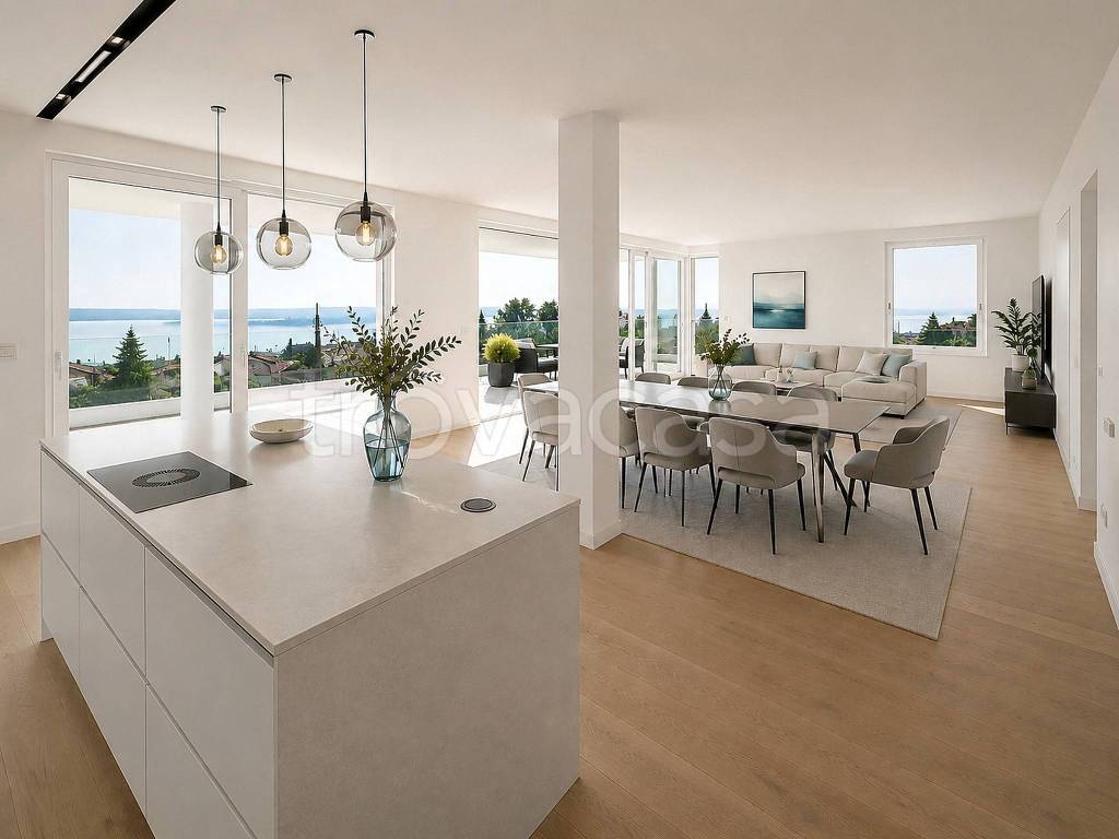 appartamento in vendita a Desenzano del Garda